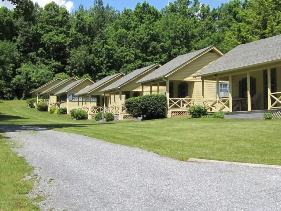 Serenity Motel Shaftsbury Exterior foto