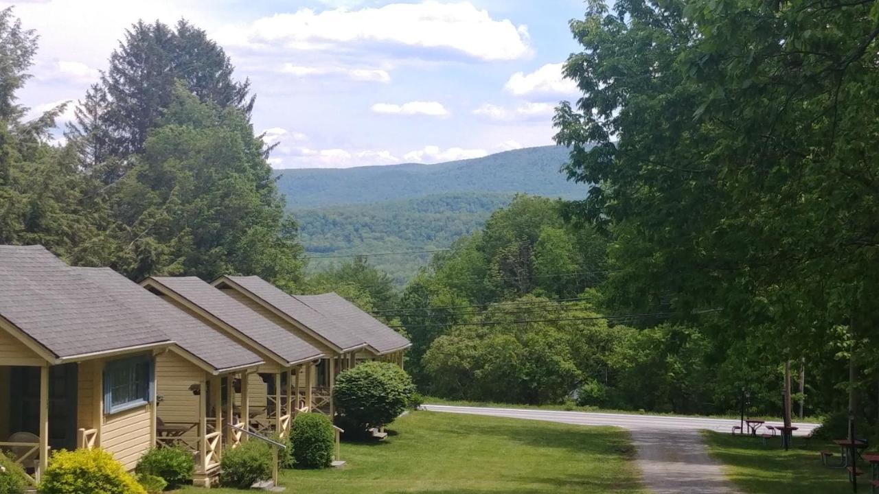 Serenity Motel Shaftsbury Exterior foto