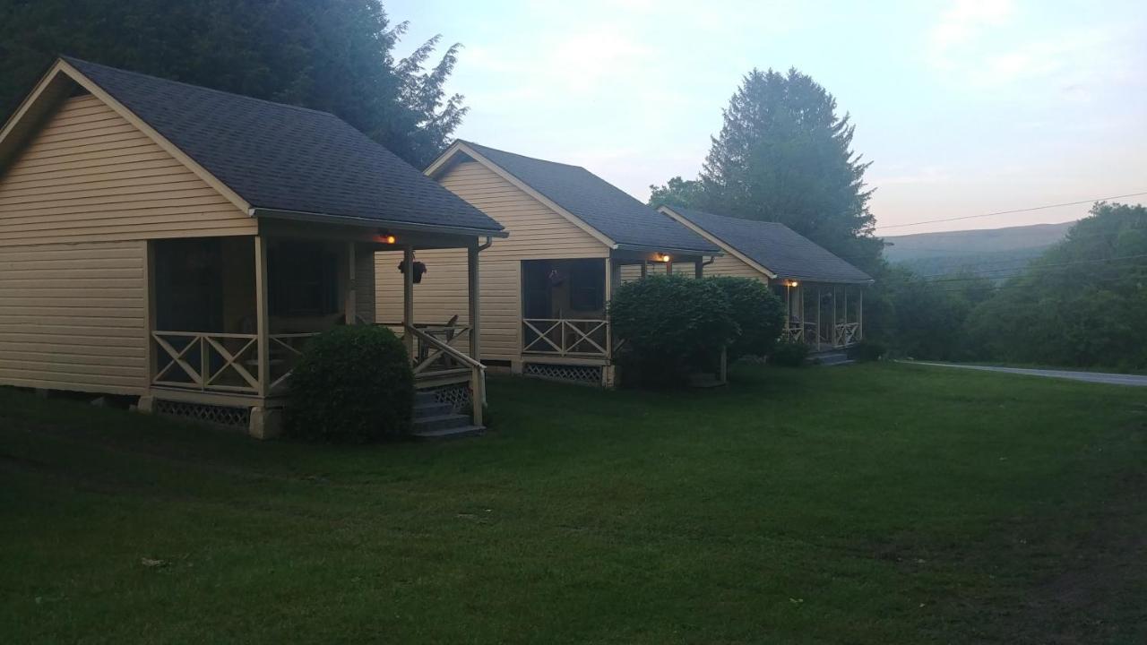 Serenity Motel Shaftsbury Exterior foto
